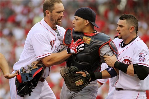 webassets/reds-cardinals-brawl.jpg